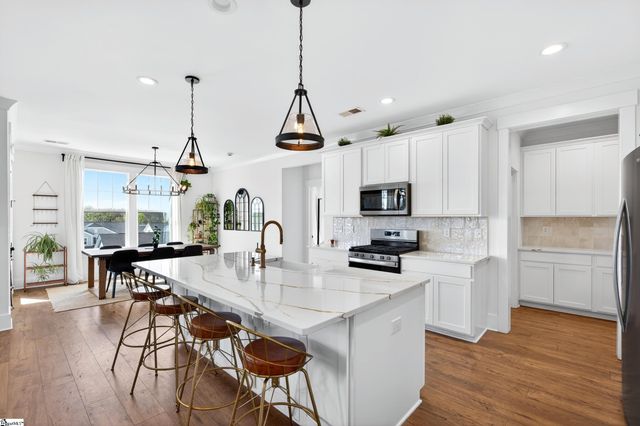 460 Galleron Court, Fountain Inn, SC 29646