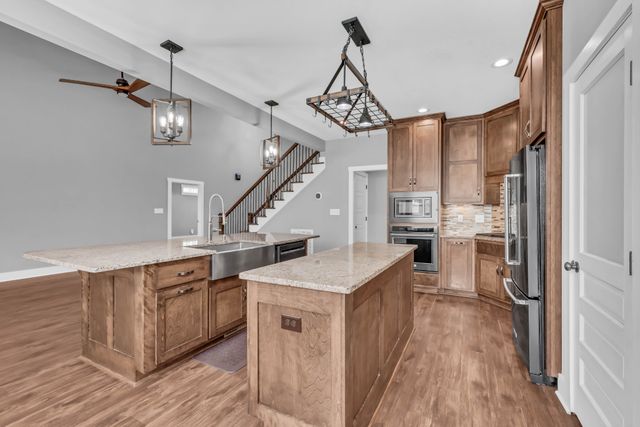 573 Swift Ln, Cunningham, TN 37052