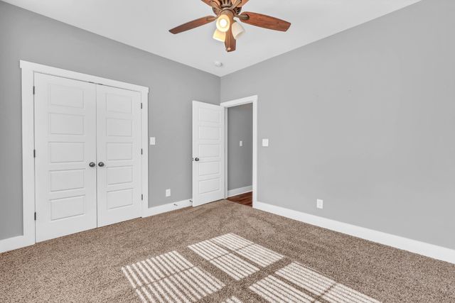 573 Swift Ln, Cunningham, TN 37052