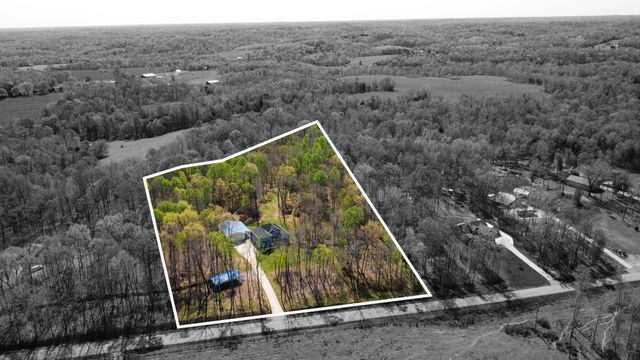 573 Swift Ln, Cunningham, TN 37052