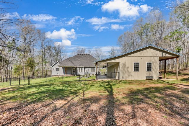 573 Swift Ln, Cunningham, TN 37052