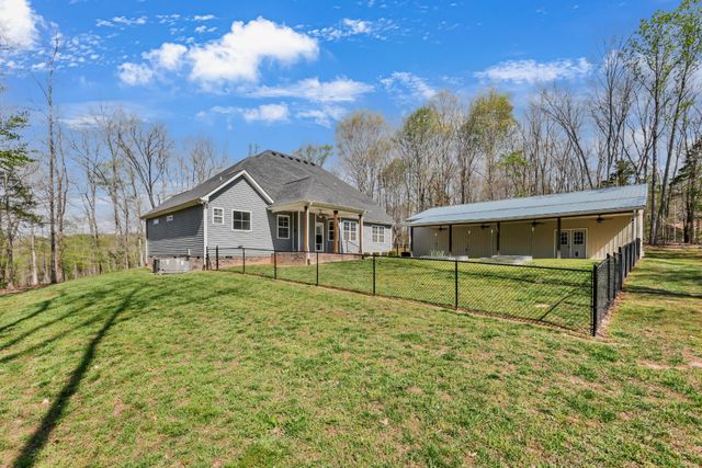 573 Swift Ln, Cunningham, TN 37052