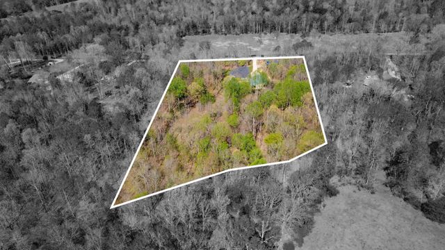 573 Swift Ln, Cunningham, TN 37052