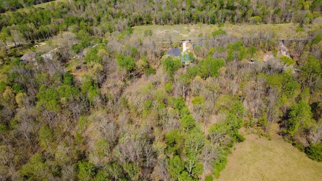 573 Swift Ln, Cunningham, TN 37052