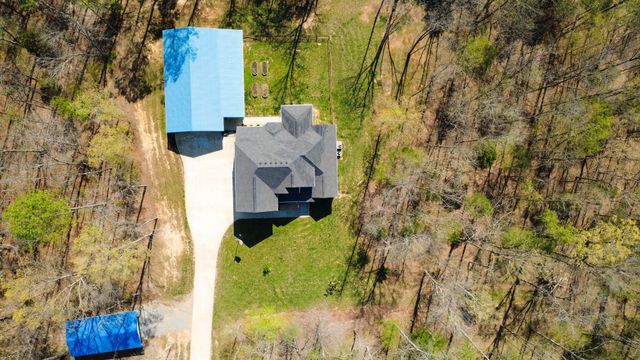 573 Swift Ln, Cunningham, TN 37052