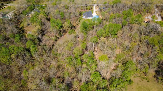 573 Swift Ln, Cunningham, TN 37052