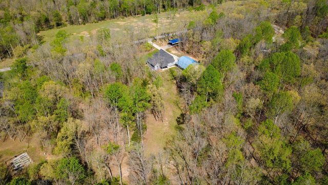 573 Swift Ln, Cunningham, TN 37052