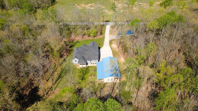 573 Swift Ln, Cunningham, TN 37052