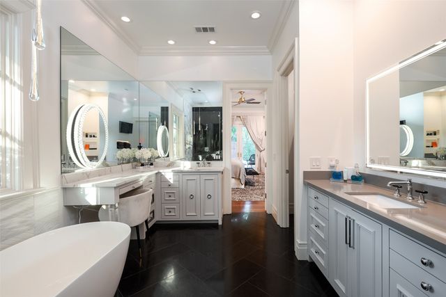 11484 Strait Lane, Dallas, TX 75229