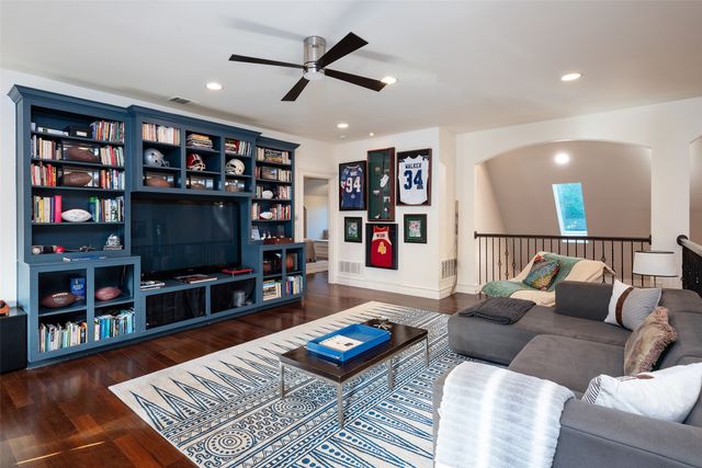 11484 Strait Lane, Dallas, TX 75229