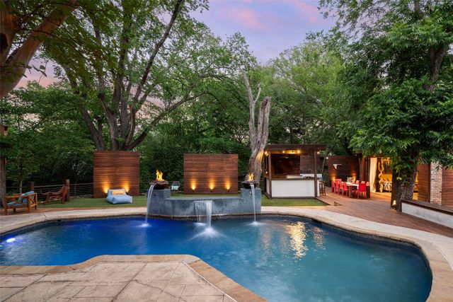 11484 Strait Lane, Dallas, TX 75229
