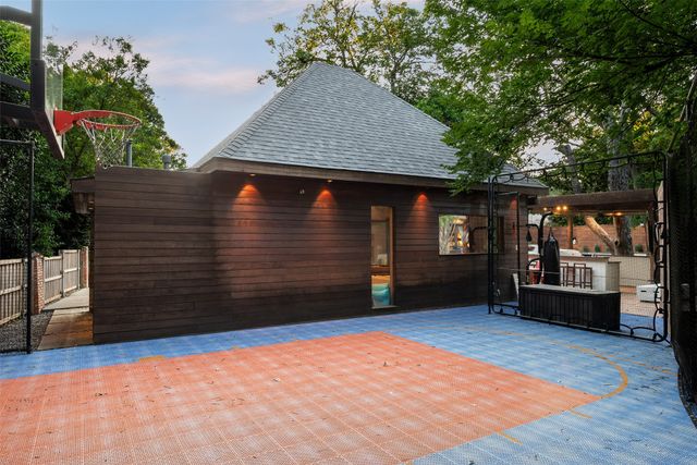 11484 Strait Lane, Dallas, TX 75229