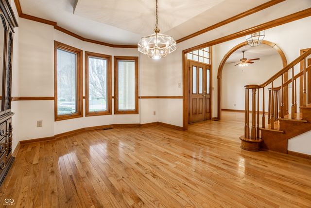 10304 Fallen Oak Drive, Indianapolis, IN 46239