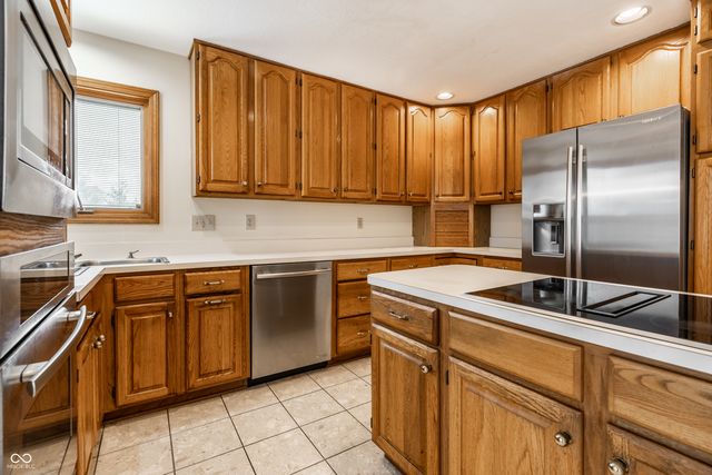 10304 Fallen Oak Drive, Indianapolis, IN 46239
