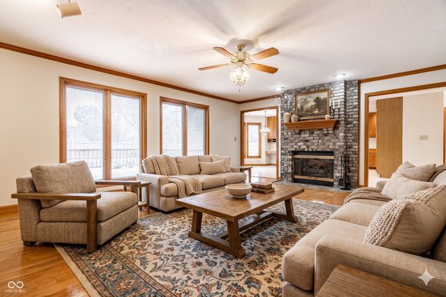 10304 Fallen Oak Drive, Indianapolis, IN 46239