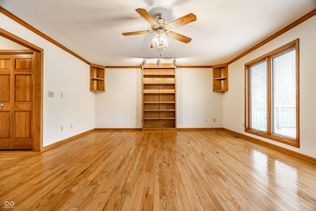 10304 Fallen Oak Drive, Indianapolis, IN 46239