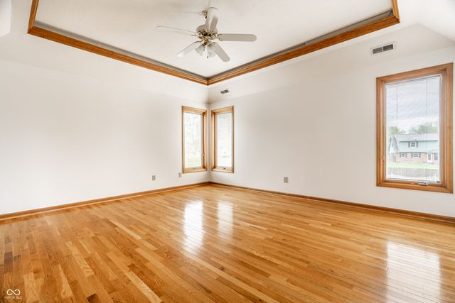 10304 Fallen Oak Drive, Indianapolis, IN 46239