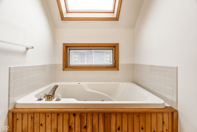 10304 Fallen Oak Drive, Indianapolis, IN 46239