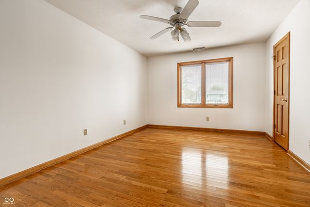 10304 Fallen Oak Drive, Indianapolis, IN 46239