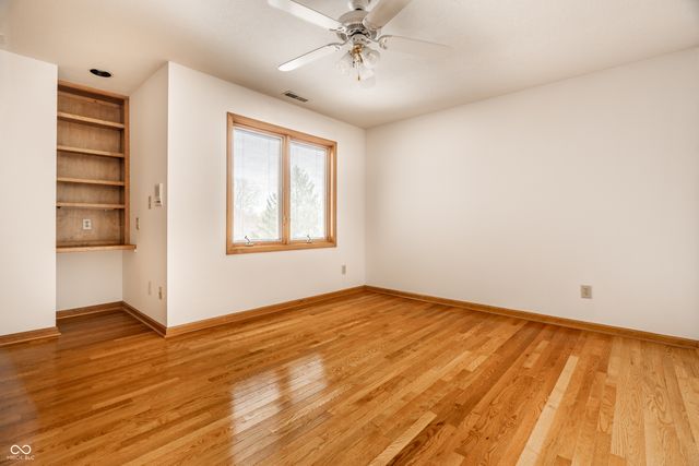 10304 Fallen Oak Drive, Indianapolis, IN 46239