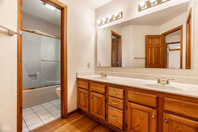 10304 Fallen Oak Drive, Indianapolis, IN 46239