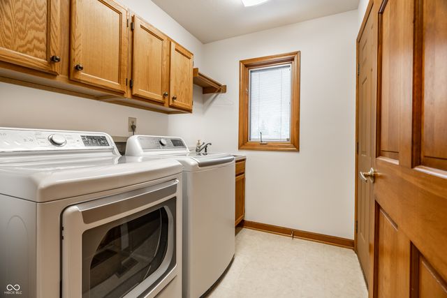 10304 Fallen Oak Drive, Indianapolis, IN 46239
