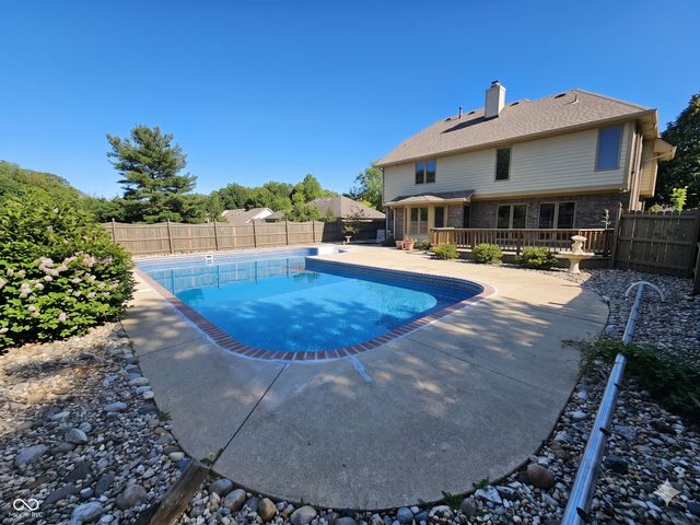 10304 Fallen Oak Drive, Indianapolis, IN 46239