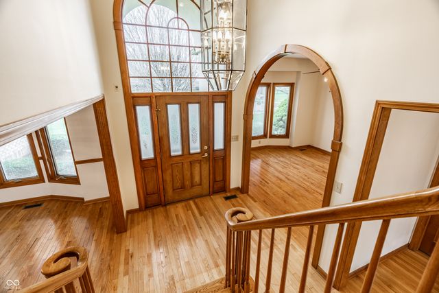 10304 Fallen Oak Drive, Indianapolis, IN 46239