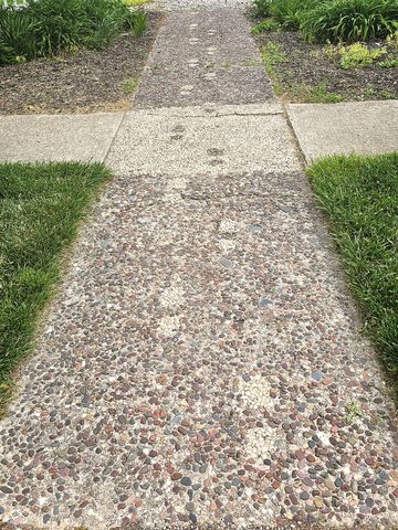 10304 Fallen Oak Drive, Indianapolis, IN 46239