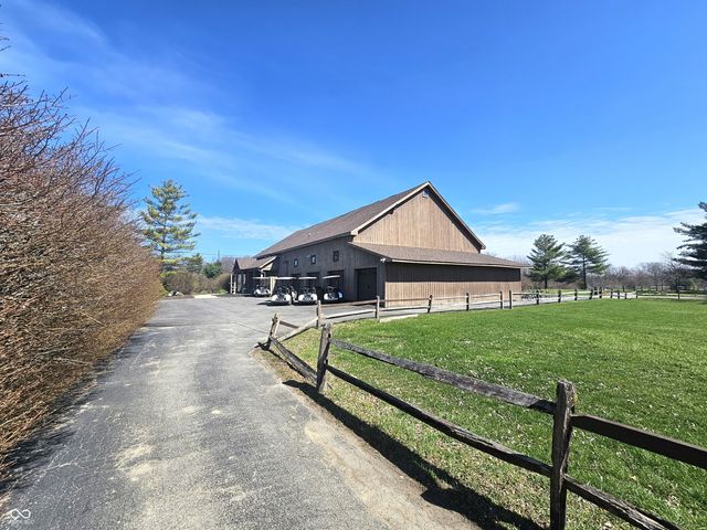 10304 Fallen Oak Drive, Indianapolis, IN 46239