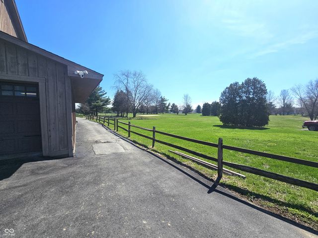 10304 Fallen Oak Drive, Indianapolis, IN 46239