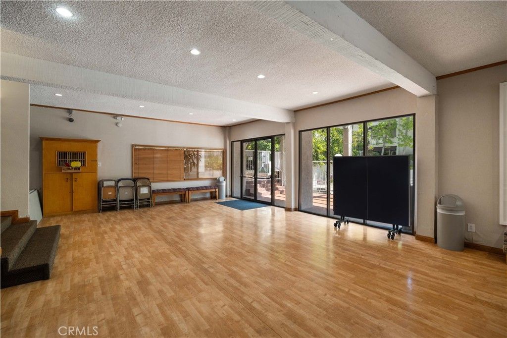 Image 26 of property listing at 4900 Overland 326, Culver City, CA 90230