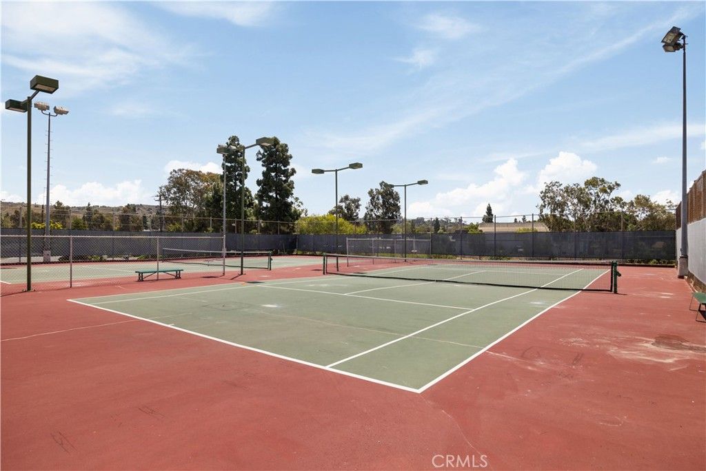 Image 31 of property listing at 4900 Overland 326, Culver City, CA 90230