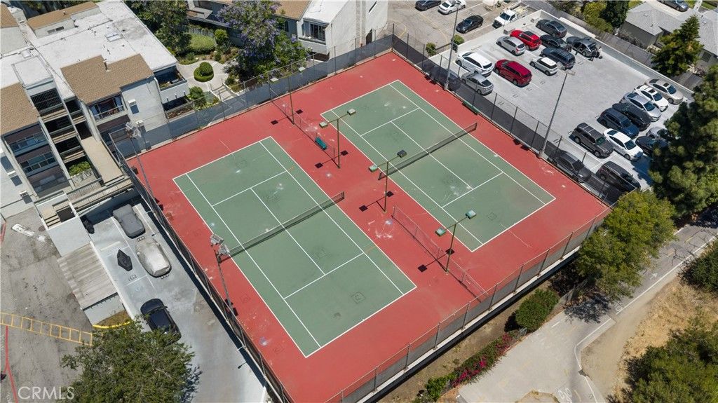 Image 33 of property listing at 4900 Overland 326, Culver City, CA 90230