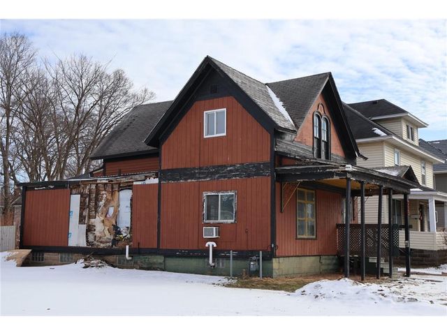 713 5th Avenue, Eau Claire, WI 54703