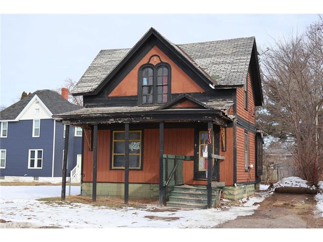 713 5th Avenue, Eau Claire, WI 54703