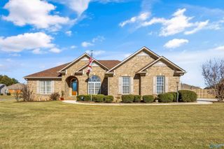 27035 Newberry Lane, Athens, AL 35613