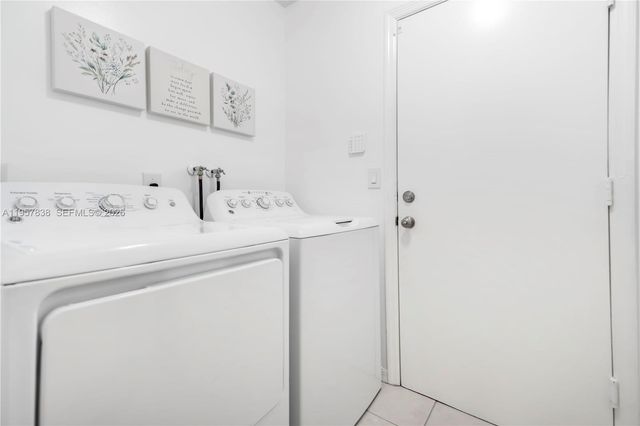 18159 SW 3rd St, Pembroke Pines, FL 33029