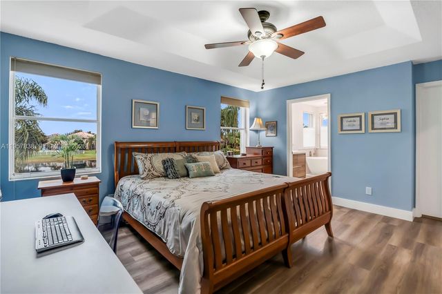 18159 SW 3rd St, Pembroke Pines, FL 33029