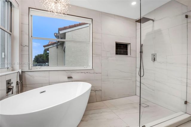 18159 SW 3rd St, Pembroke Pines, FL 33029