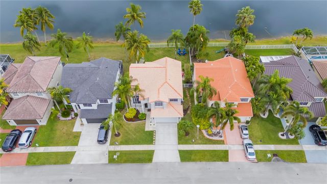 18159 SW 3rd St, Pembroke Pines, FL 33029