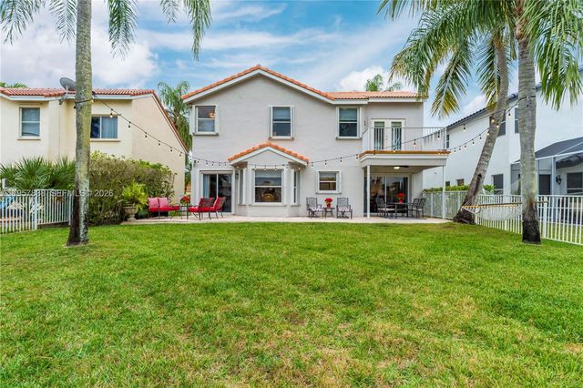 18159 SW 3rd St, Pembroke Pines, FL 33029