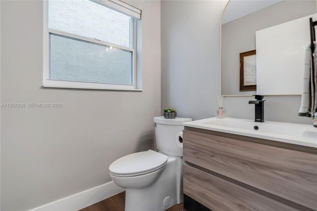 18159 SW 3rd St, Pembroke Pines, FL 33029