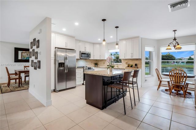 18159 SW 3rd St, Pembroke Pines, FL 33029