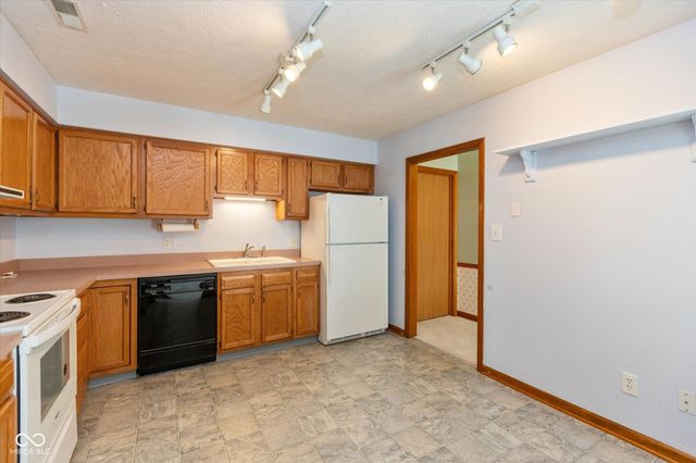 6747 S New Jersey Street, Indianapolis, IN 46227