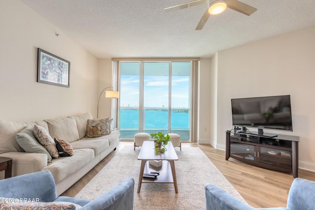 241 Riverside Dr Unit 1106, Holly Hill, FL 32117