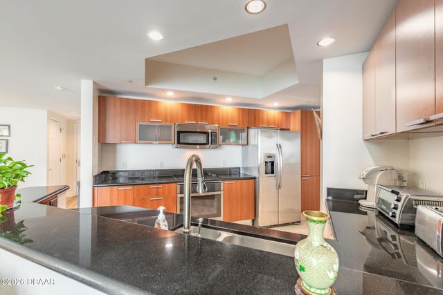 241 Riverside Dr Unit 1106, Holly Hill, FL 32117