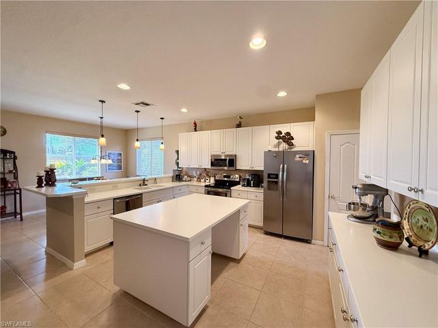 15470 Laguna Hills DR, Fort Myers, FL 33908