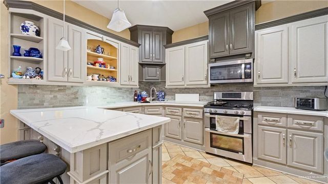 1717 Thompson Road, Mission, TX 78573