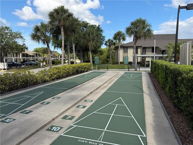 31 Plantation Drive 201, Vero Beach, FL 32966